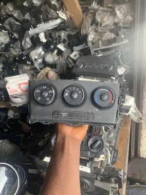 Toyota Corolla 2010 Ac Switch