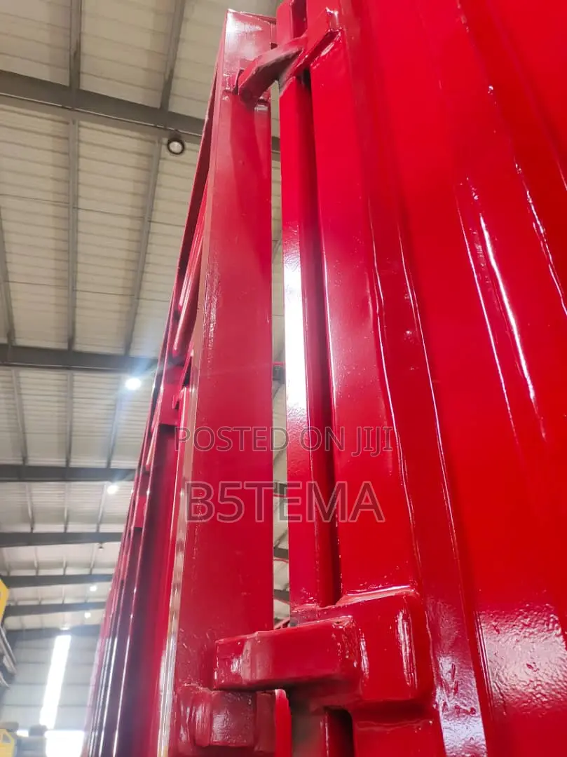 5 Axle Bucket Body 55 Feet