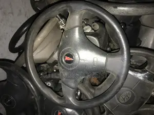 Pontiac Vibe 2009, Toyota Corolla 2003-2008 Steering Airbag