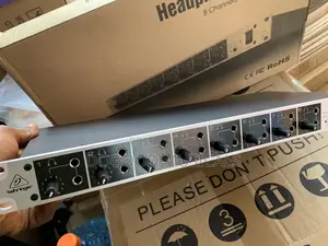 Behringer Hpa-1600 Headphone Amplifier