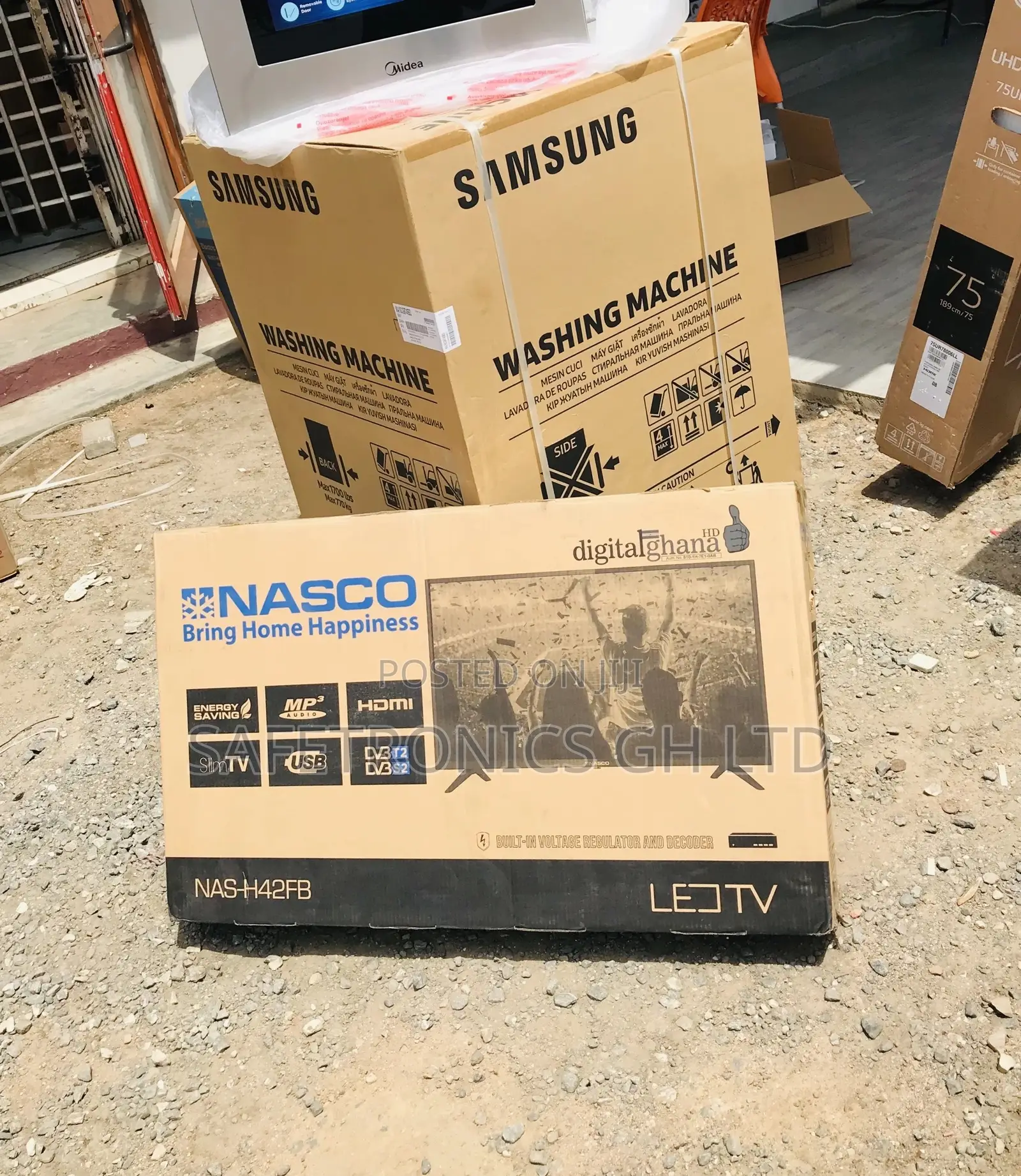 Nasco Satellite Digital 42 Inches Glossy Led Black Tv