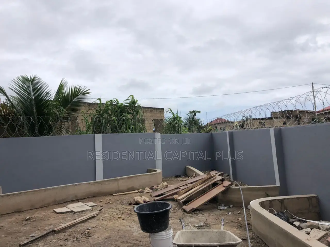 3bdrm House in Kasoa, Adade for sale