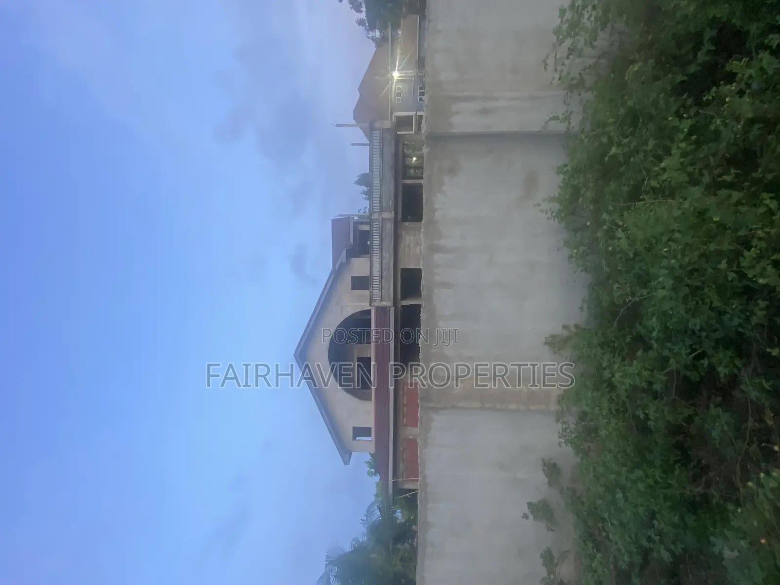 5bdrm House in Tseaddo, Airport Residential Area for sale