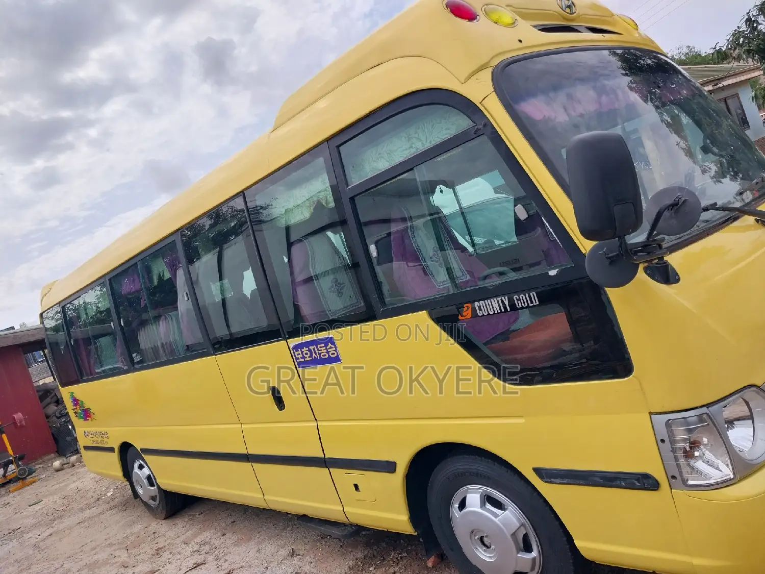 Hyundai County 2014 Yellow