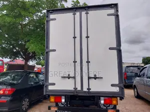 Hyundai Mighty Container