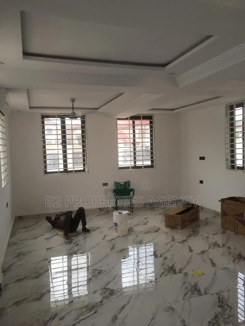 Furnished 4bdrm Mansion in B2Properties Agency, Kumasi Metropolitan