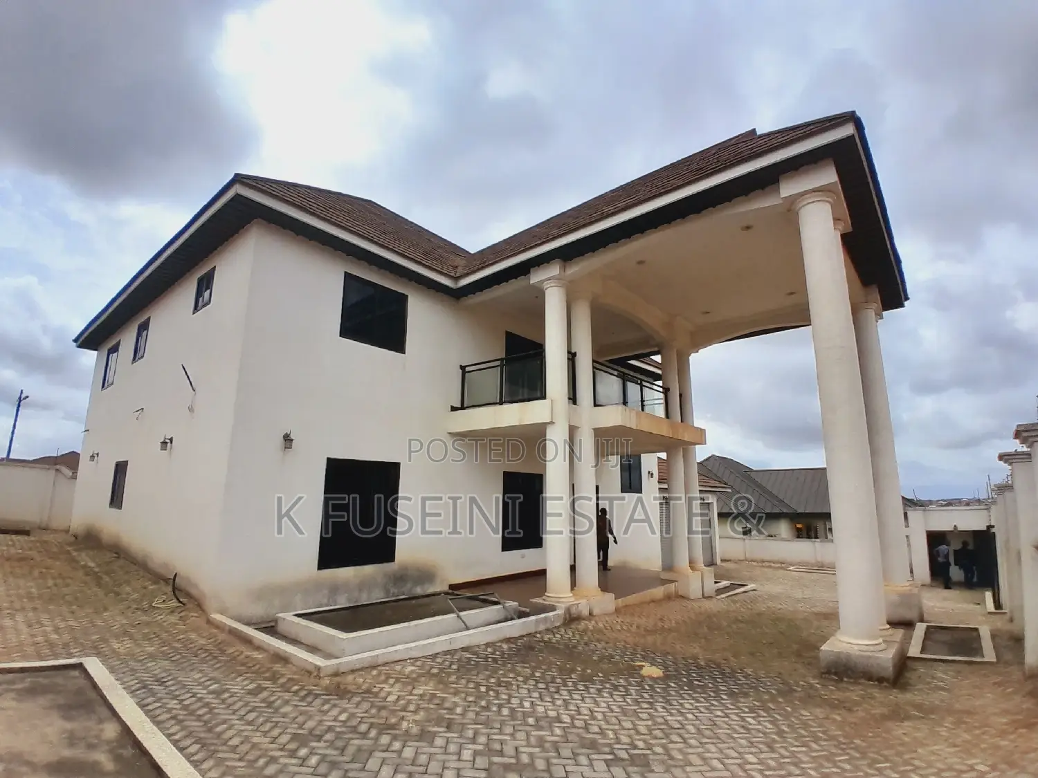 4bdrm House in K Fuseini Estate, Kumasi Metropolitan for sale