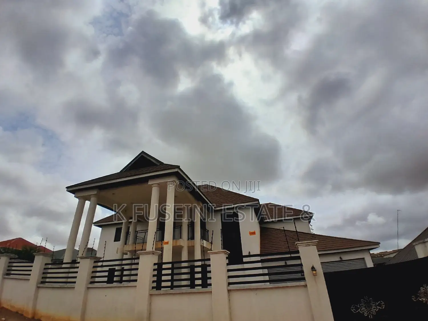 4bdrm House in K Fuseini Estate, Kumasi Metropolitan for sale