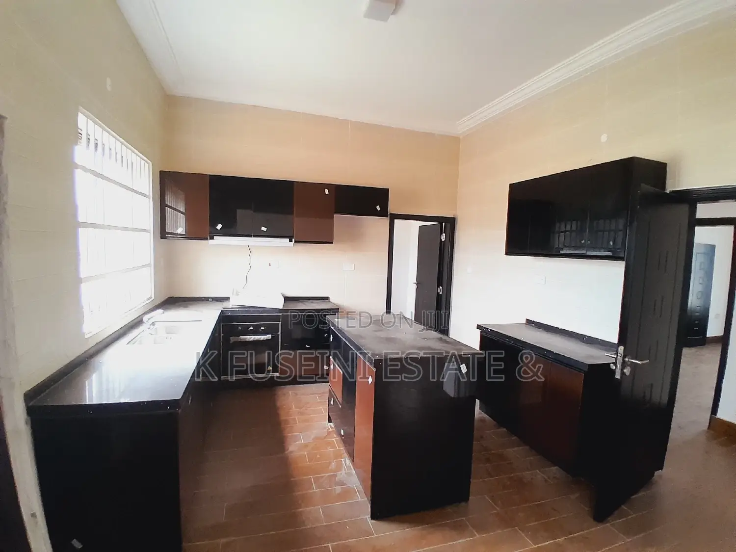 4bdrm House in K Fuseini Estate, Kumasi Metropolitan for sale