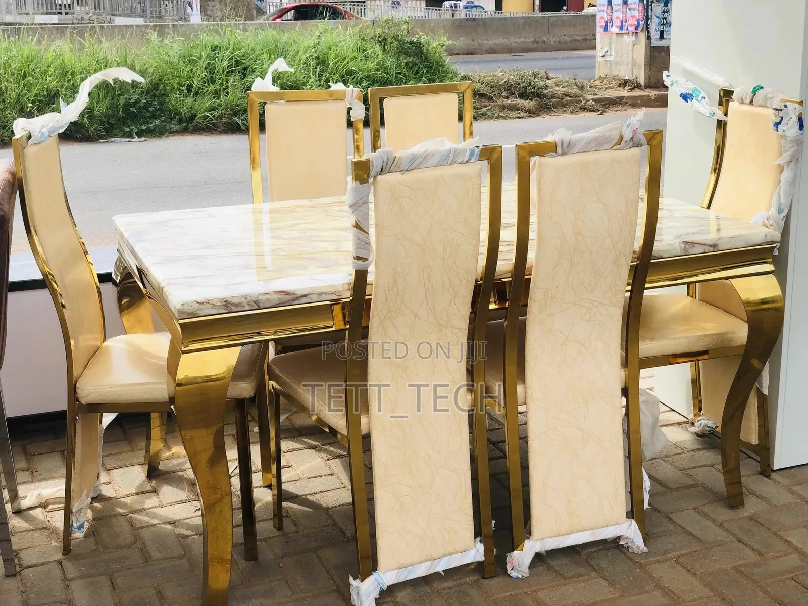 Assembling Of Foreign Furniture