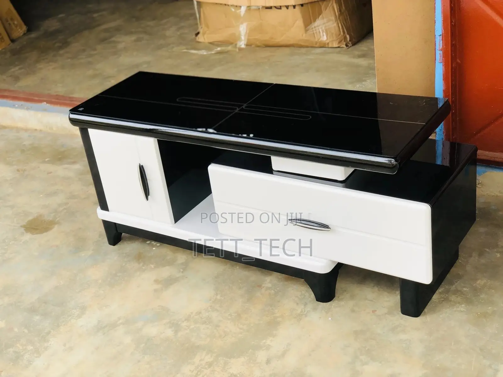 Assembling Of Foreign Furniture