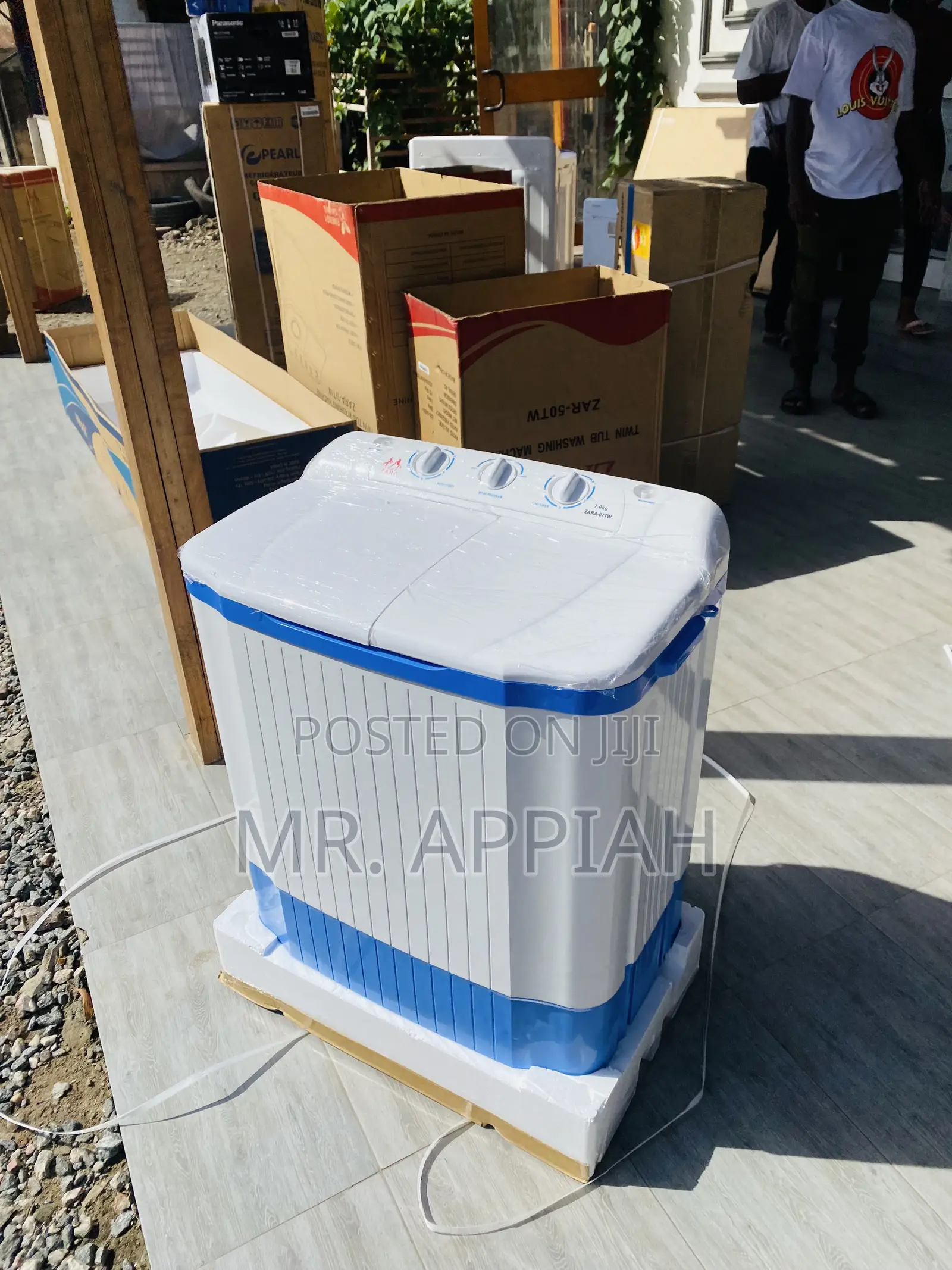 Durable Zara 7kg Top Load Washing Machine.
