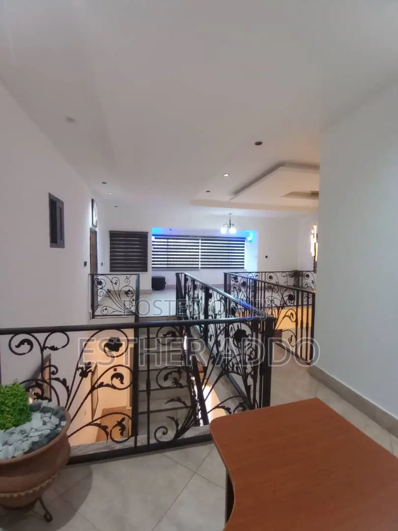 4bdrm Duplex in East Legon for rent