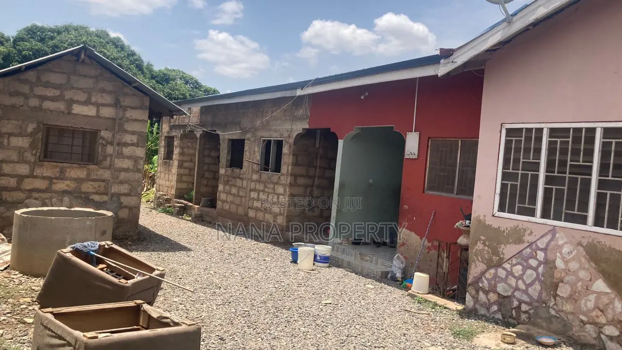 6bdrm House in Dodowa for sale