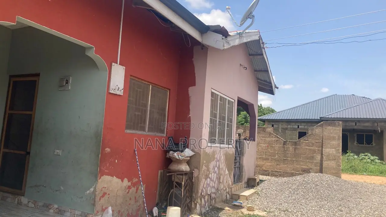 6bdrm House in Dodowa for sale