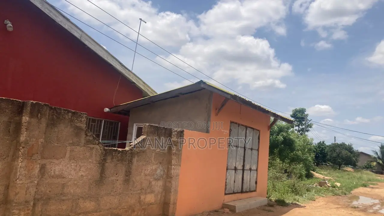 6bdrm House in Dodowa for sale