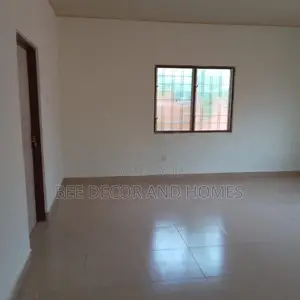 3bdrm House in Bee Decor & Homes, Oyibi for sale