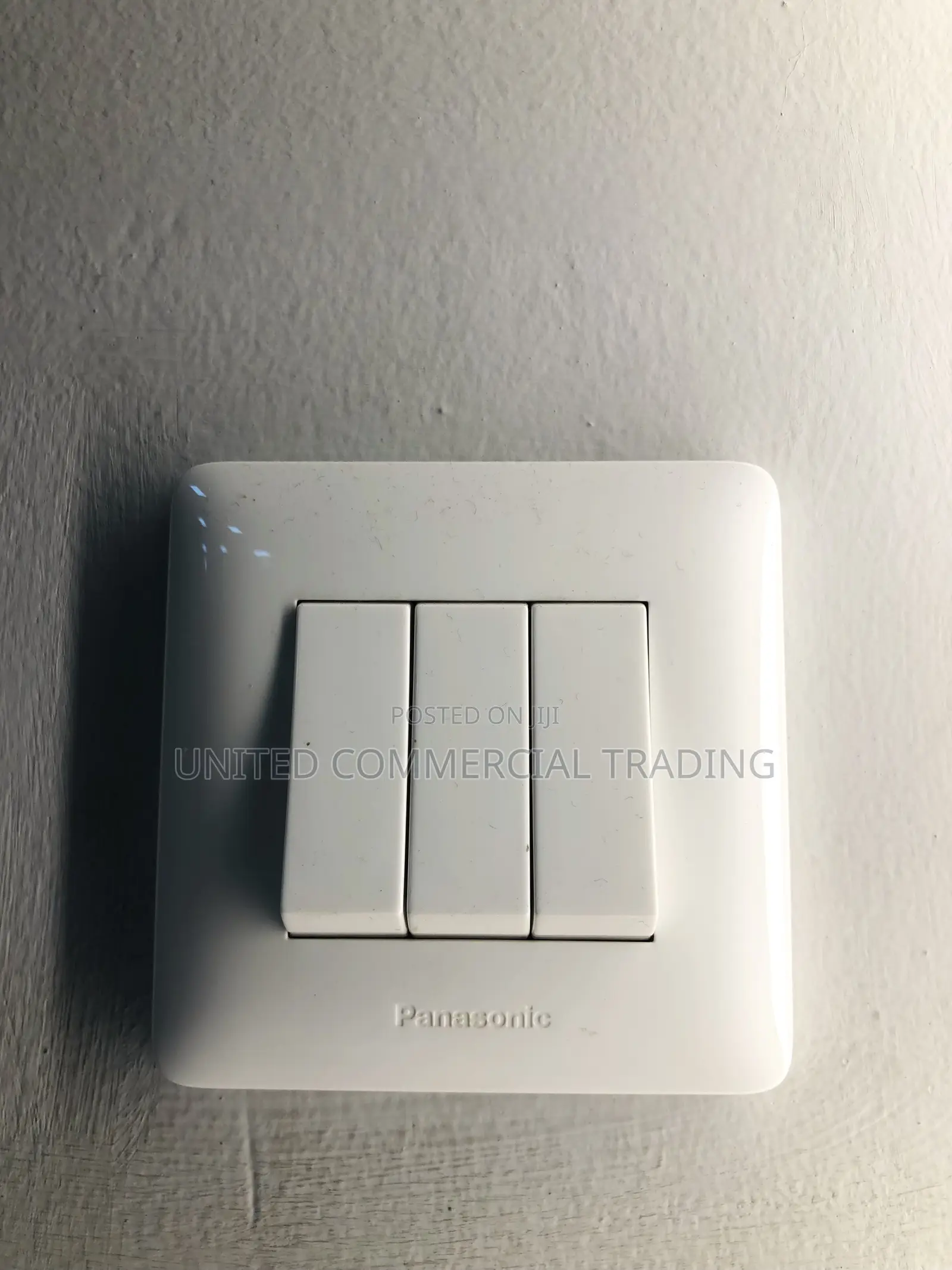 Switch (1-gang 3-device 2WAY)