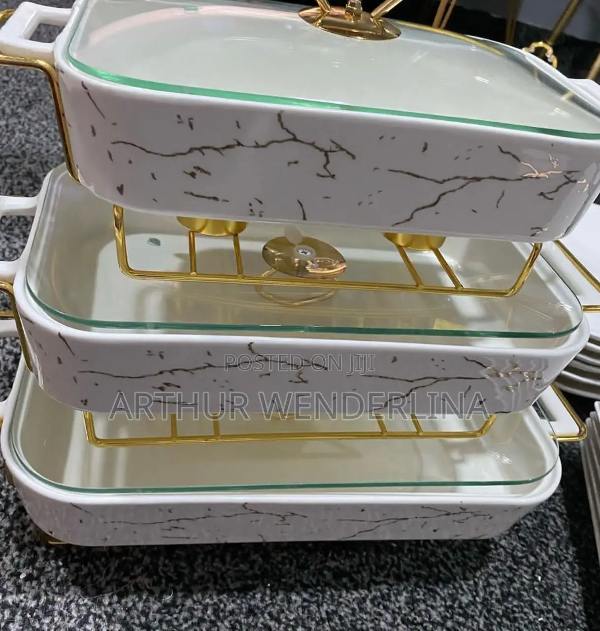 3 Set Serving Food