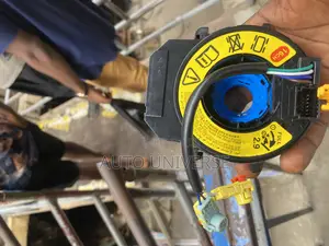 Hyundai Elantra Hornplate Available