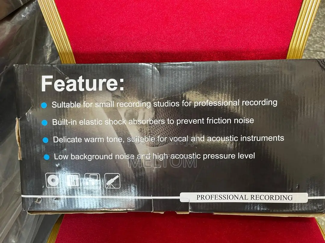 Legendary V8 Studio Condenser Microphone With Live Soundcard