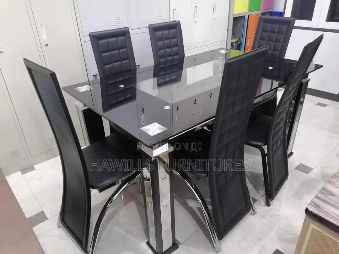 Dining Set.