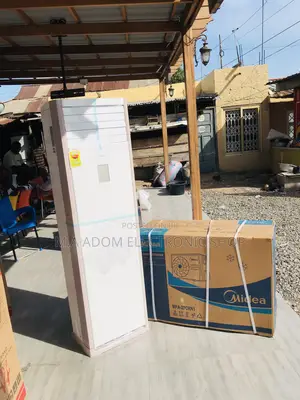 Brand New Midea 3.0hp Floor Standing Air Conditioner.