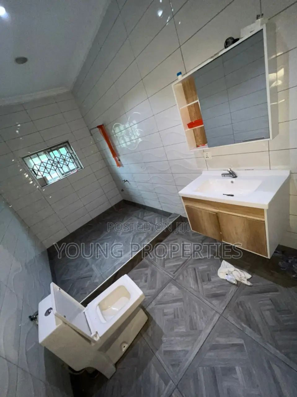2bdrm House in Amasaman Ashalaja for sale