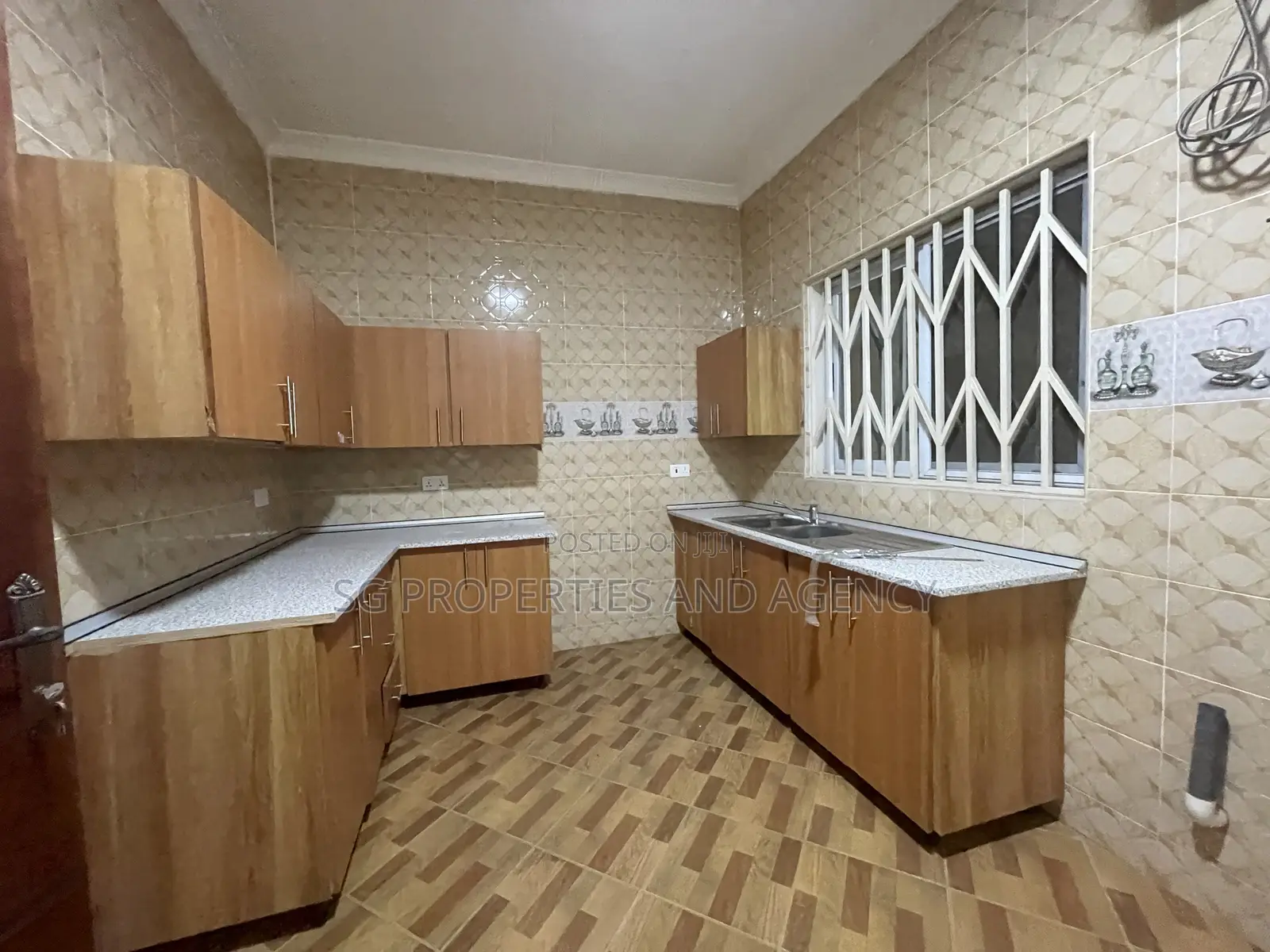 3bdrm Apartment in Spintex for rent