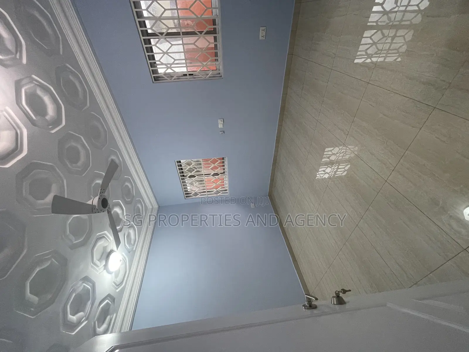 3bdrm House in Community 18, Spintex for rent