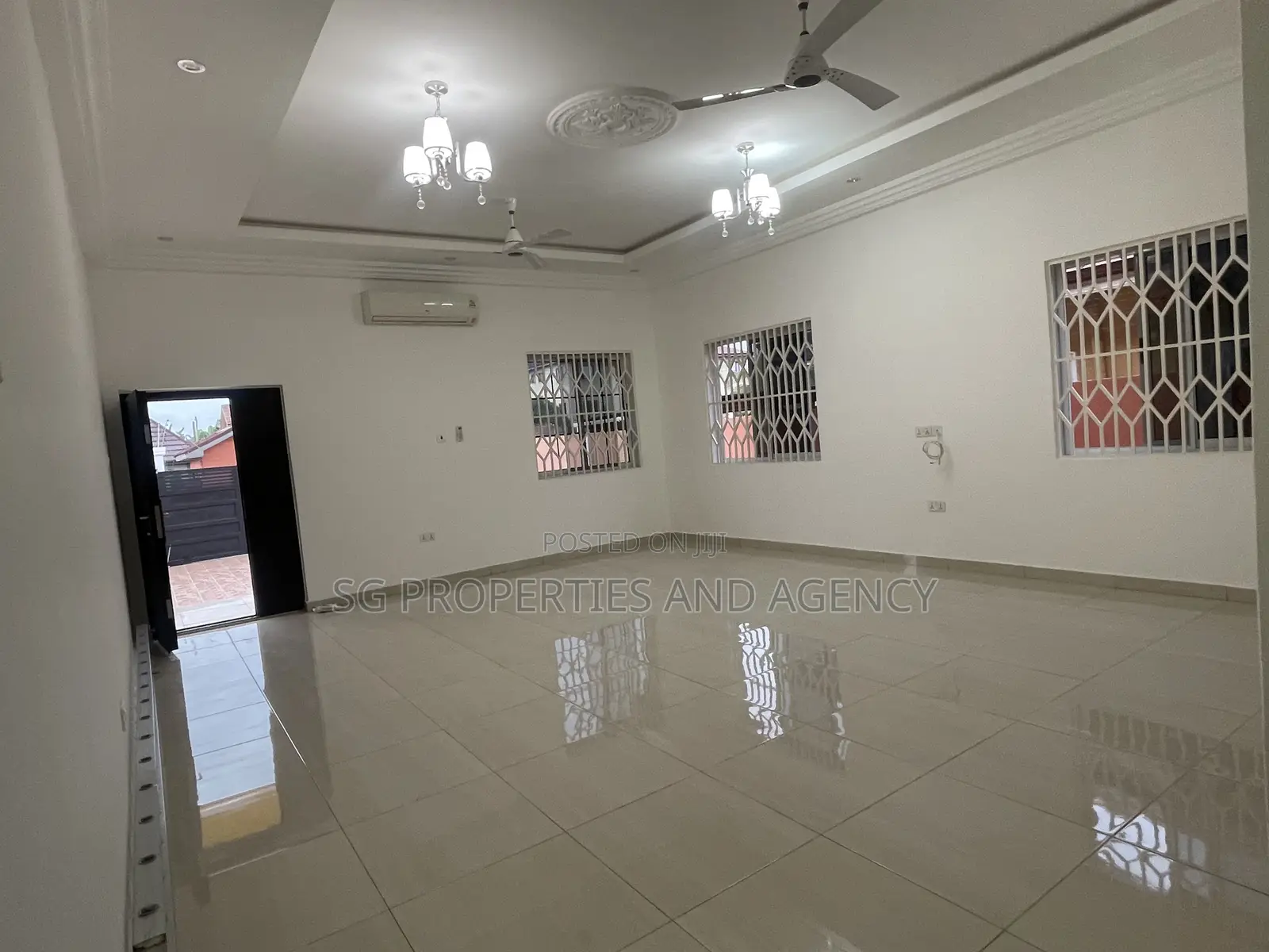 3bdrm House in Community 18, Spintex for rent