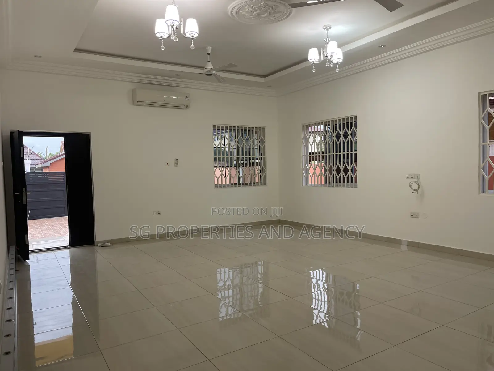 3bdrm House in Community 18, Spintex for rent