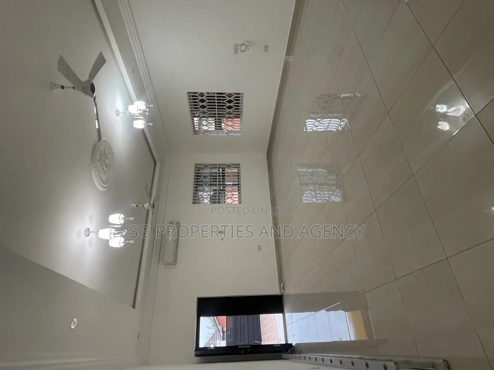 3bdrm House in Community 18, Spintex for rent