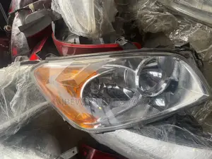 Toyota RAV4 2012 Headlight Pair
