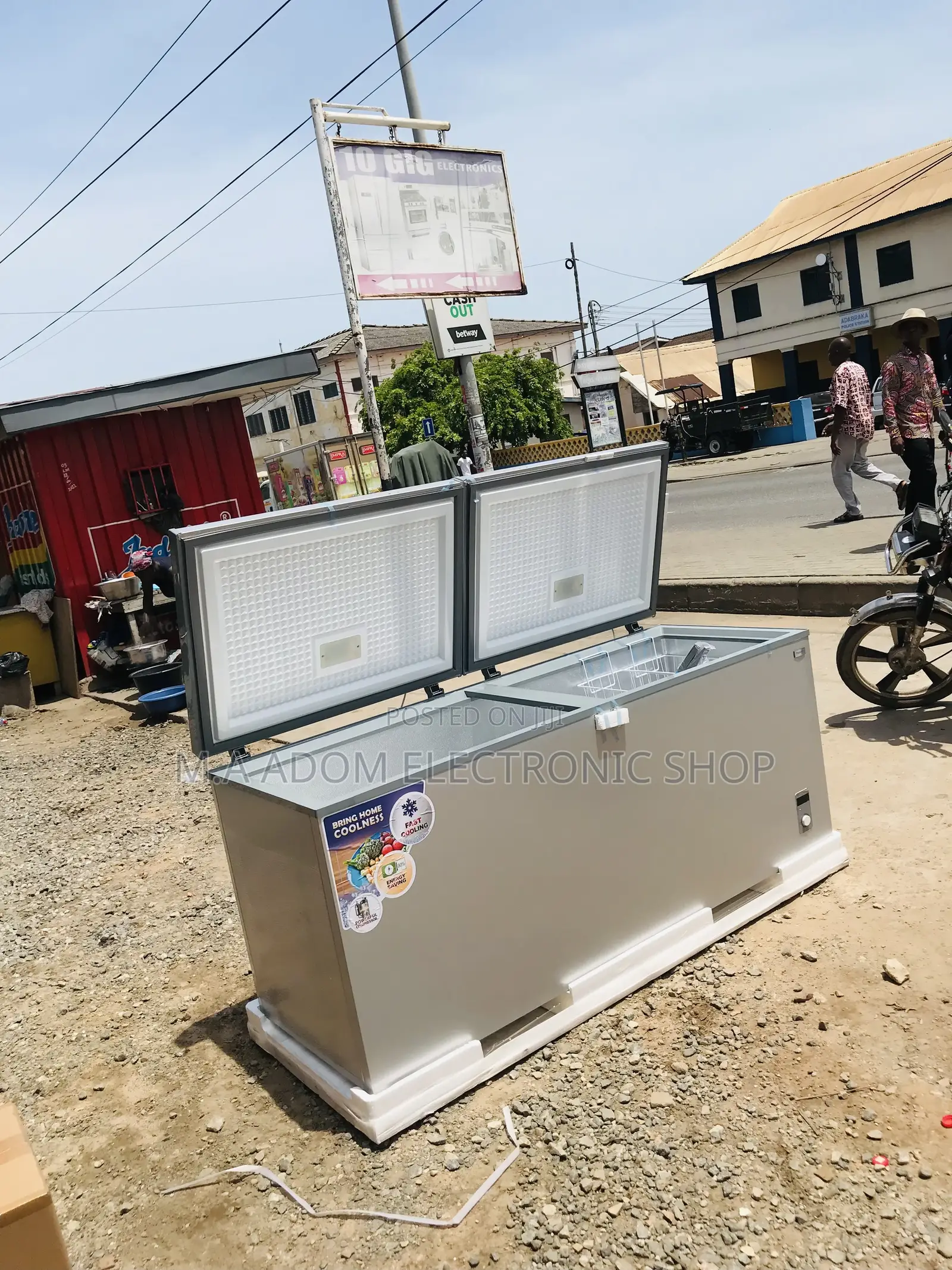 Extremely Chilling Nasco Nas-1200fl-Dd 2 Door Chest Freezer.