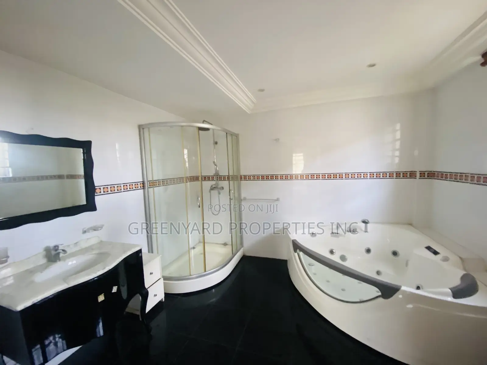 4bdrm Apartment in East Legon for rent