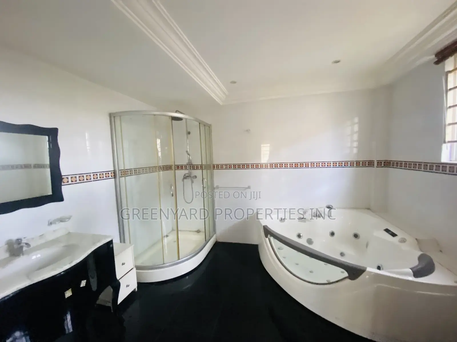 4bdrm Apartment in East Legon for rent