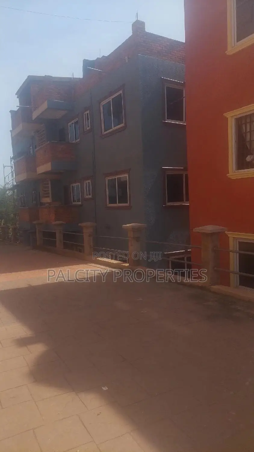 2bdrm Block of Flats in Palcity Estate, Kumasi Metropolitan for rent