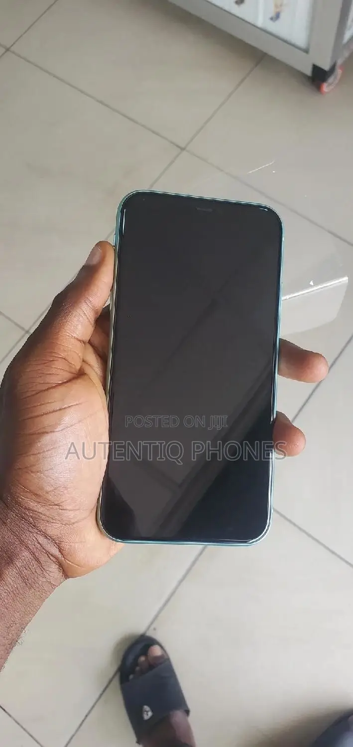 Apple iPhone 11 64 GB Green