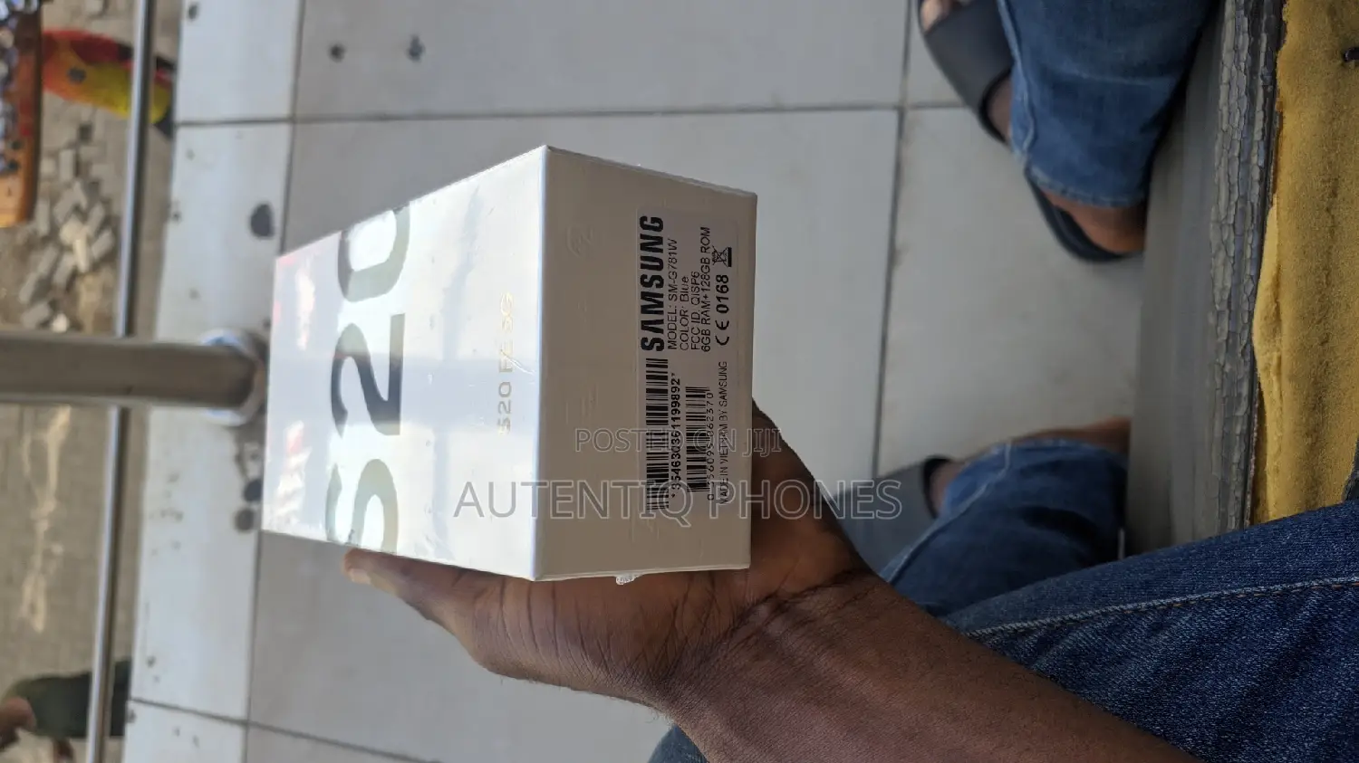 New Samsung Galaxy S20 FE 128 GB Blue