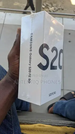 New Samsung Galaxy S20 FE 128 GB Blue
