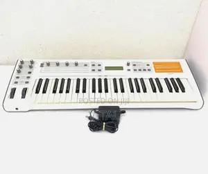 Synthesizer M-Audio Venom
