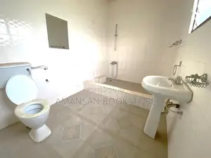 5bdrm House in New-Juaben Municipal for sale