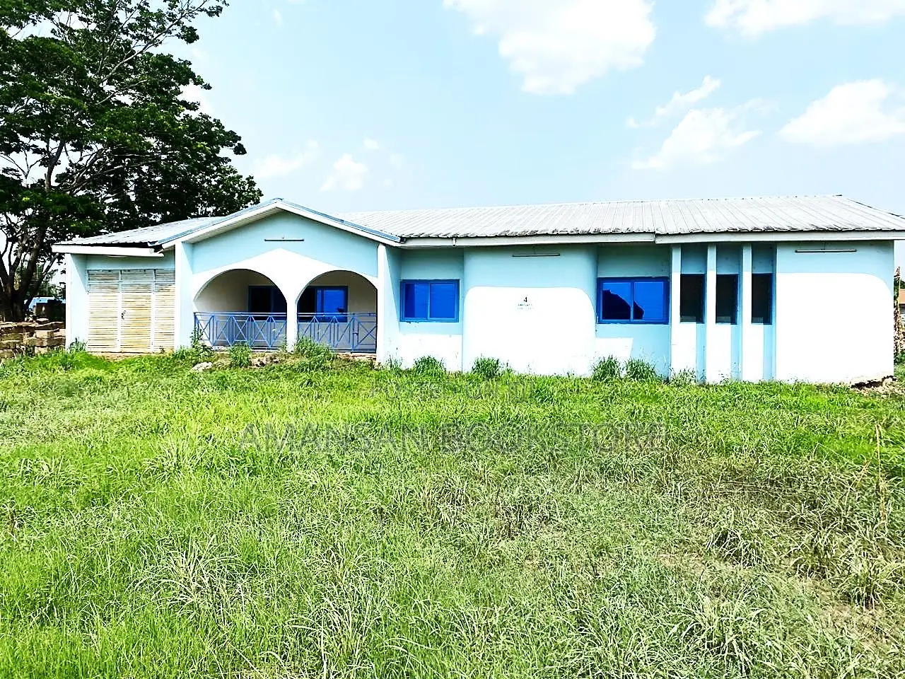 5bdrm House in New-Juaben Municipal for sale