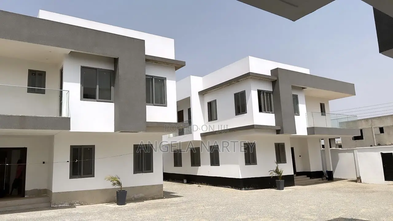 4bdrm House in Tse Addo, Accra Metropolitan for sale