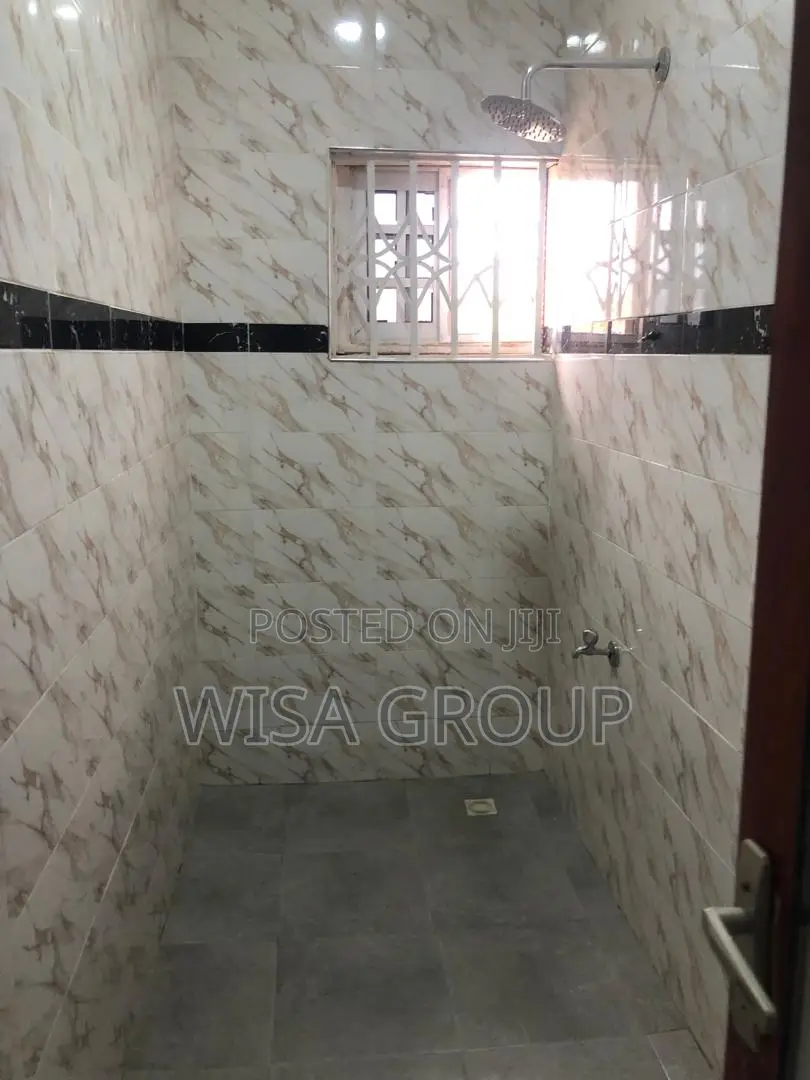 6bdrm House in Wisa Groups, Accra Metropolitan for rent