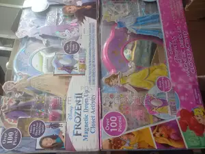 Disney Princess Magnetic Dress Closet 100+ Activity Playset
