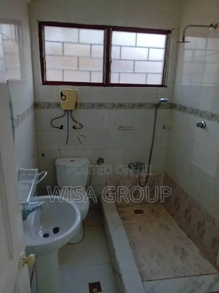 5bdrm House in Wisa Groups, Accra Metropolitan for rent