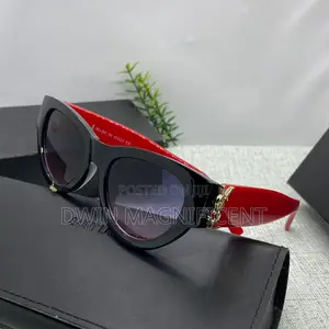 Admirable Saint Laurent Glasses
