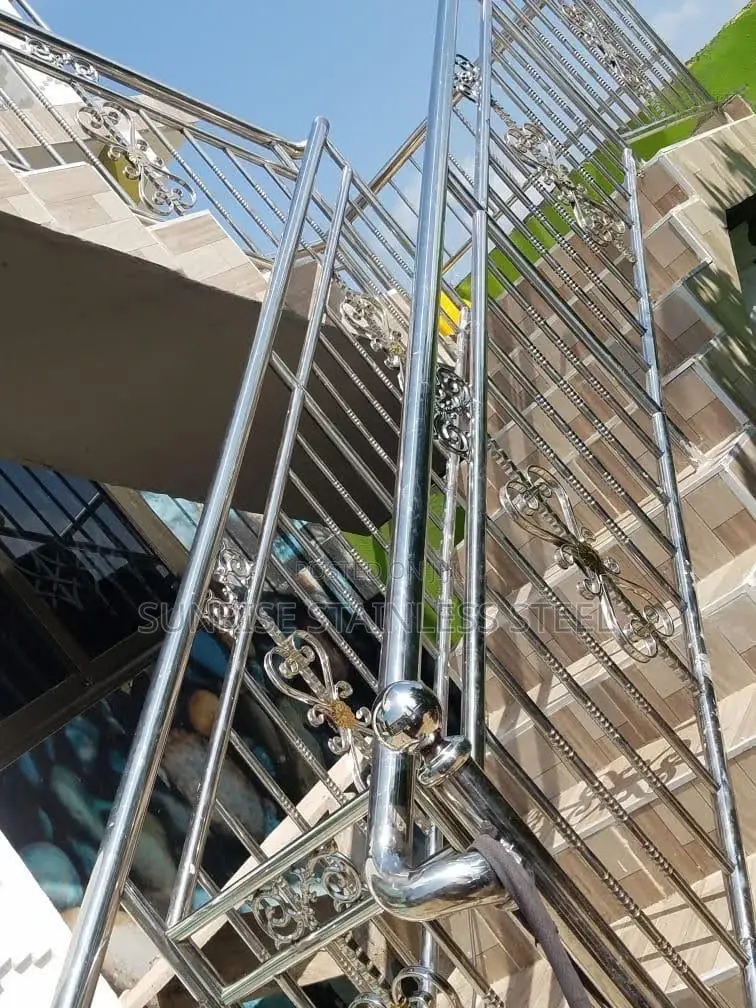 Stainless Flowers Design Installation
